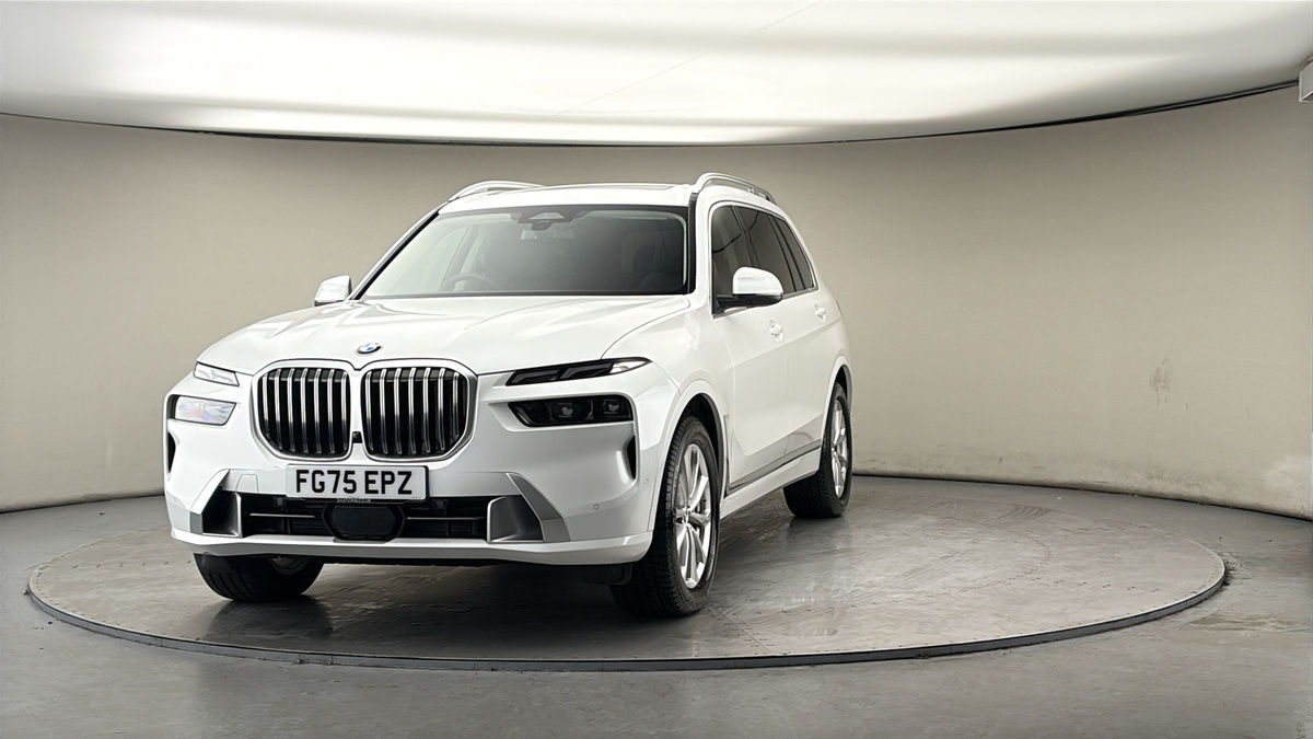 More views of BMW X7