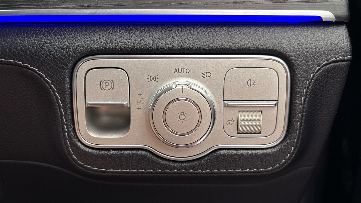 Mercedes-Benz GLE Image 34