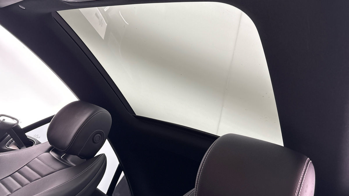 Mercedes-Benz E Class Image 6