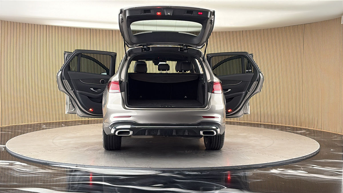 More views of Mercedes-Benz GLC