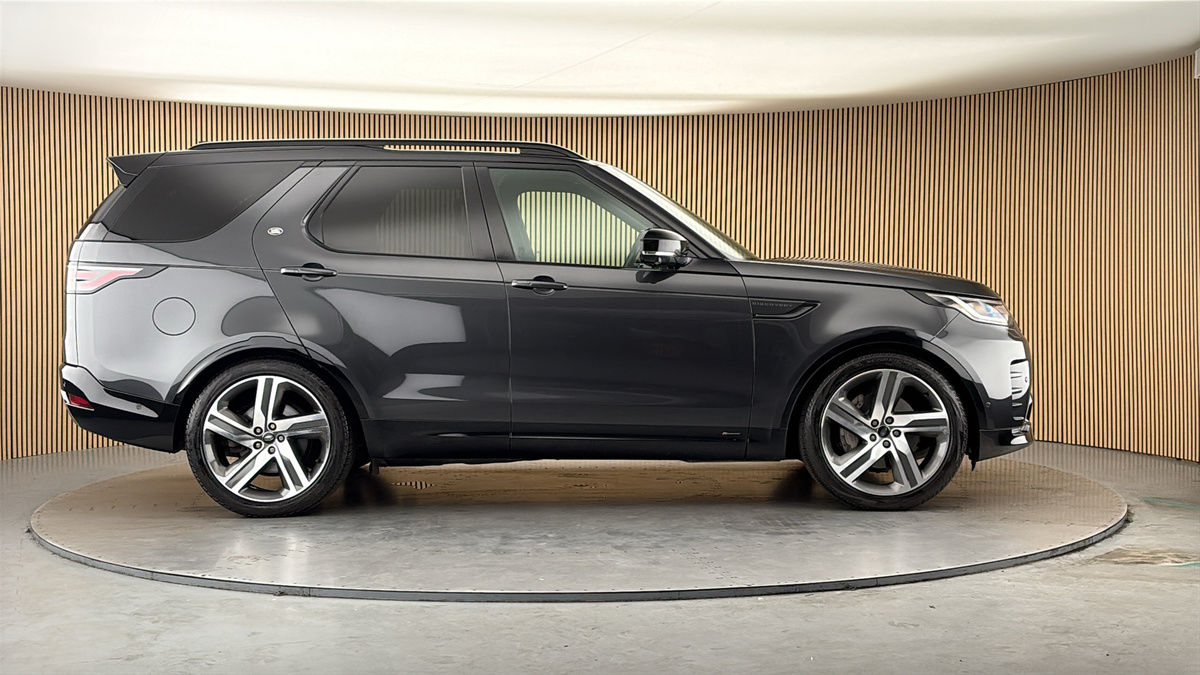 Land Rover Discovery Image 16