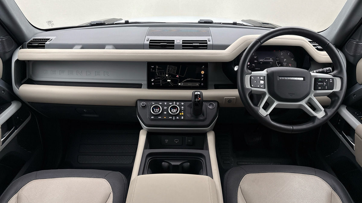 Land Rover Defender 110 Urban Image 12