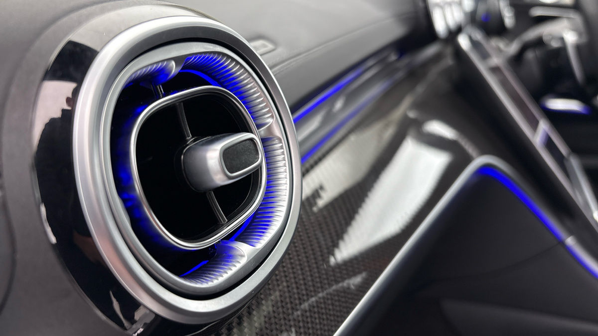 Mercedes-Benz C Class Image 28