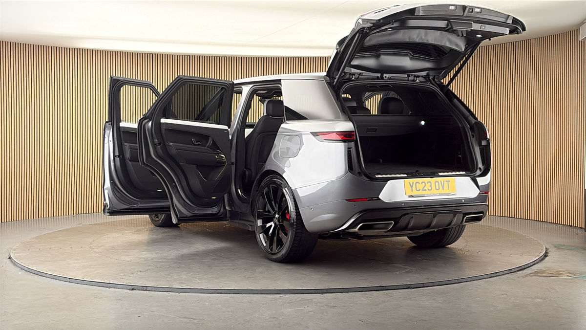 Land Rover Range Rover Sport Image 23