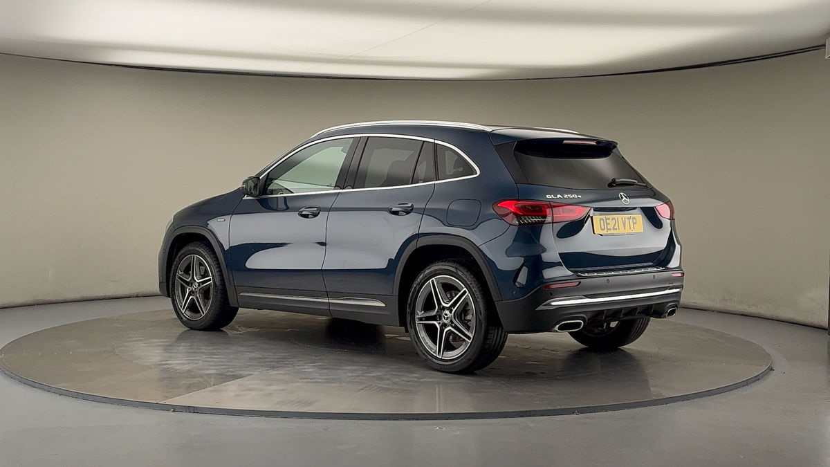 More views of Mercedes-Benz GLA