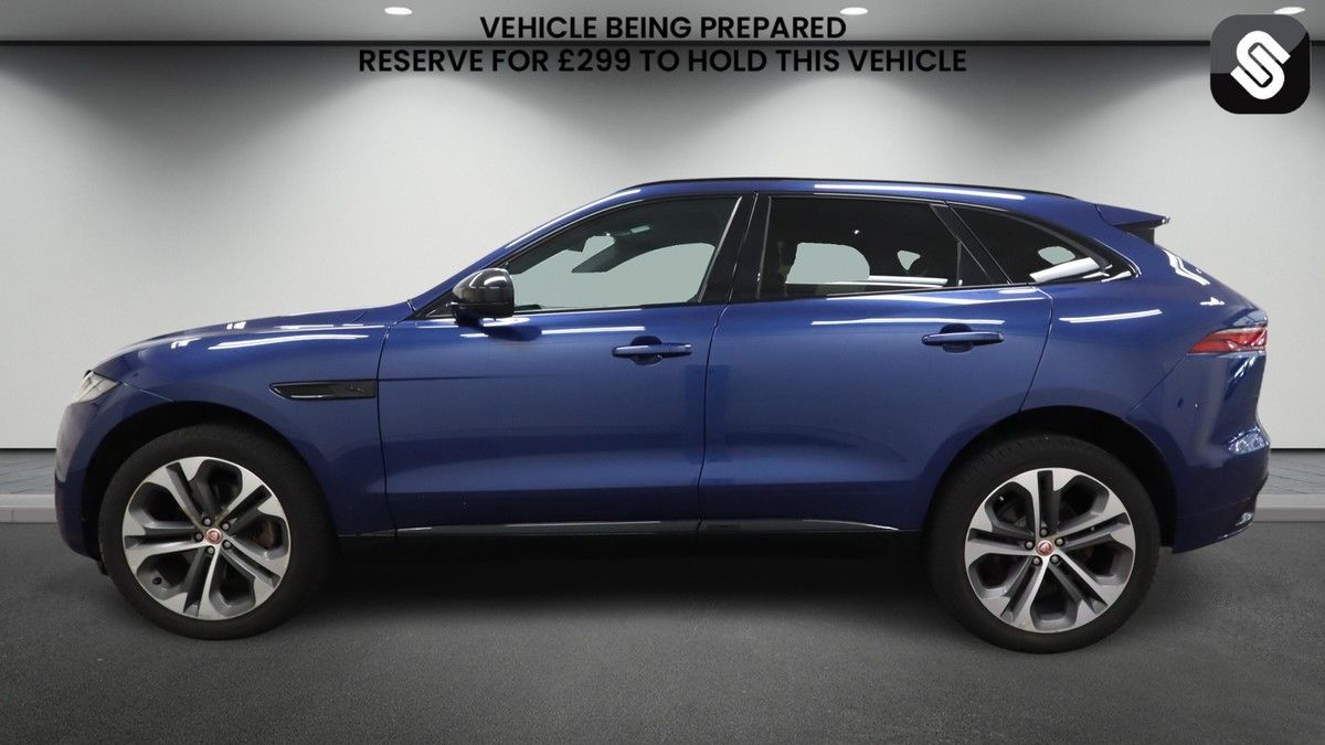 Jaguar F-PACE Image 6