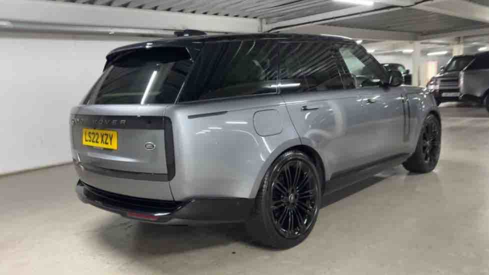 More views of Land Rover Range Rover