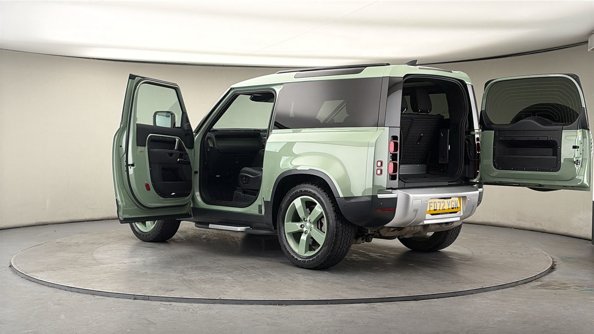 More views of Land Rover Defender 90