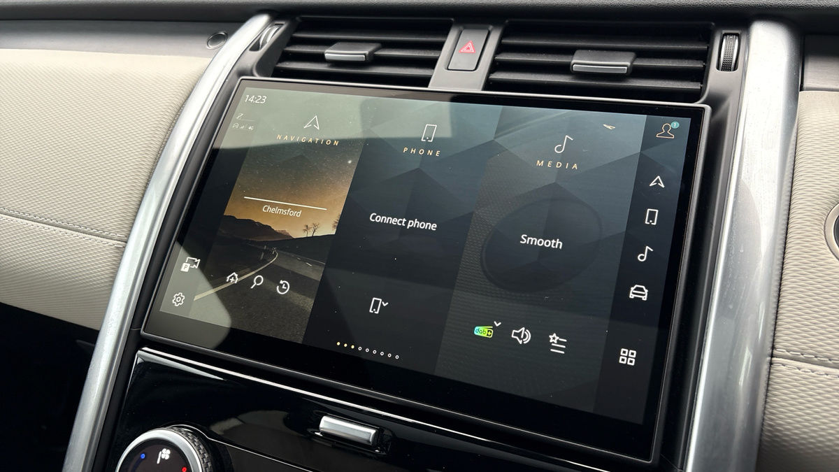 Land Rover Discovery Image 17