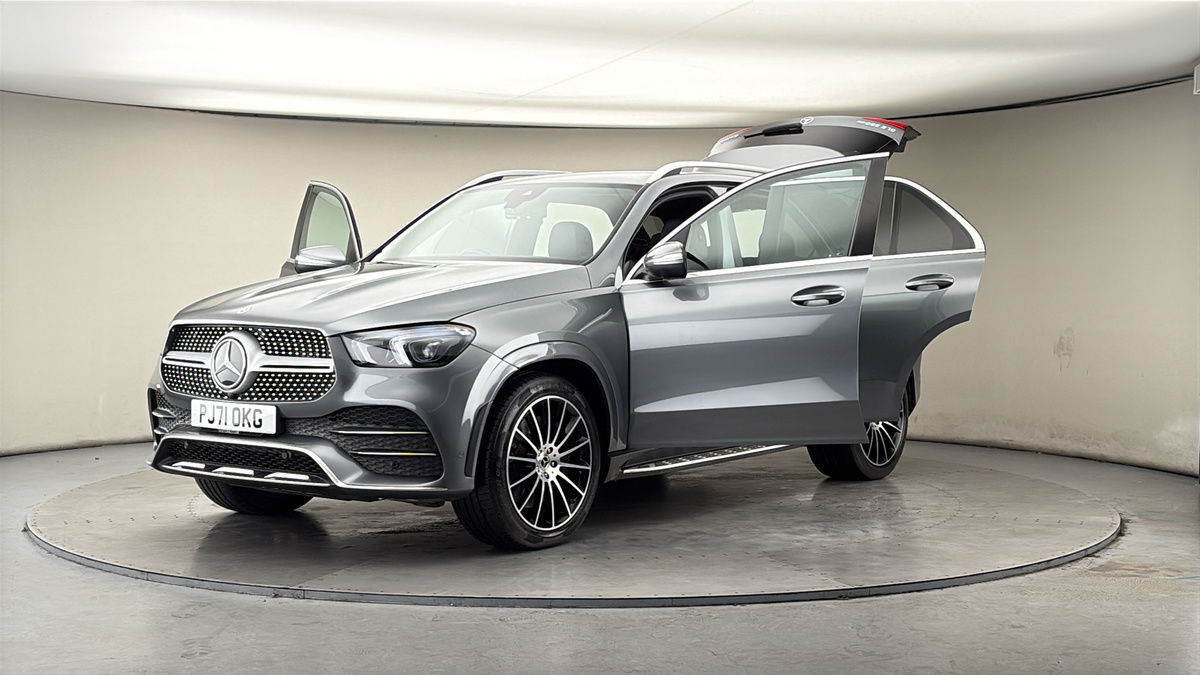 More views of Mercedes-Benz GLE