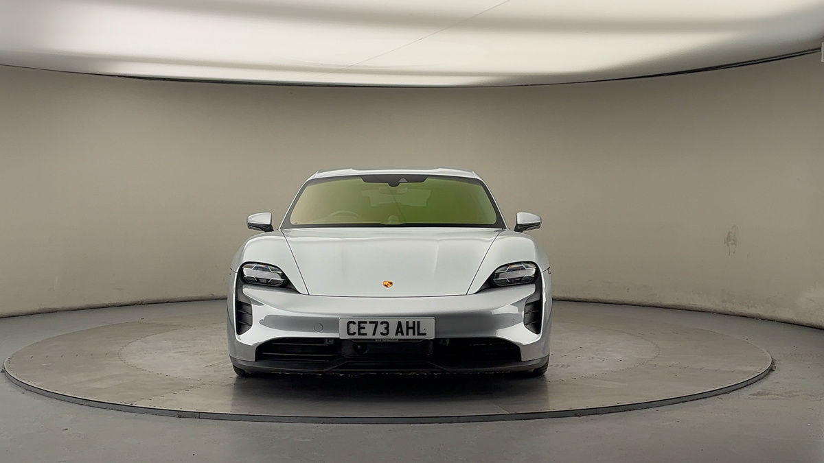 Porsche Taycan Image 4