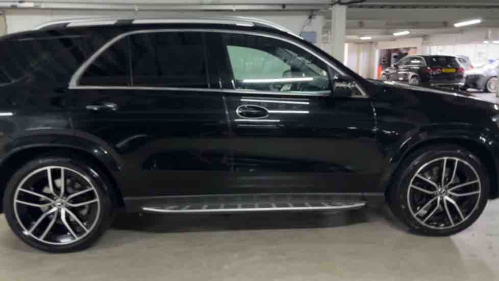 More views of Mercedes-Benz GLE
