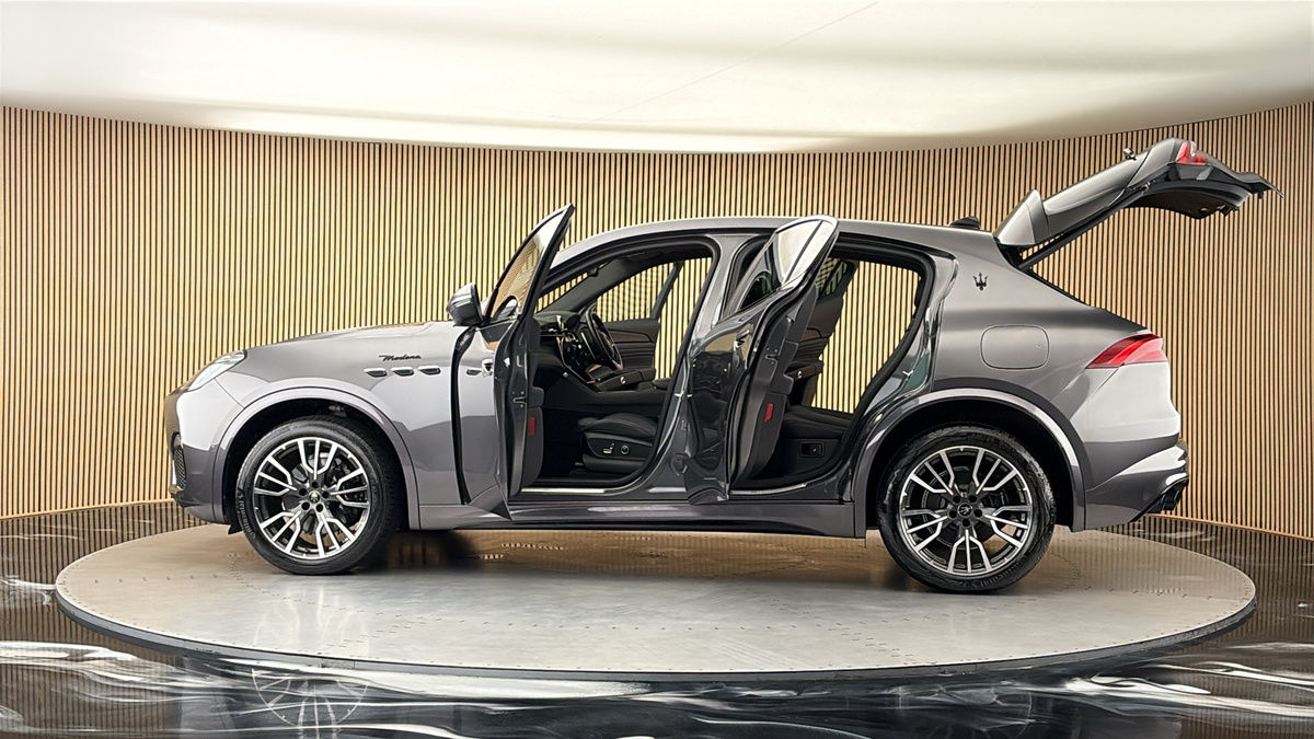 More views of Maserati Grecale