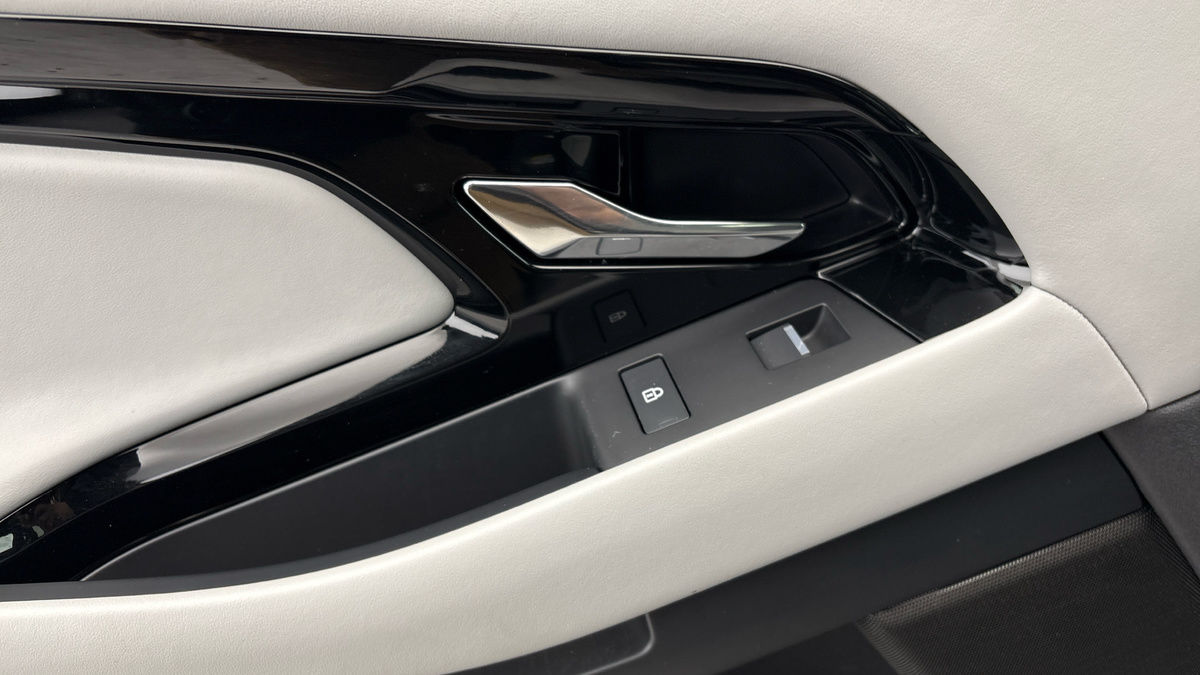 Land Rover Range Rover Evoque Image 19