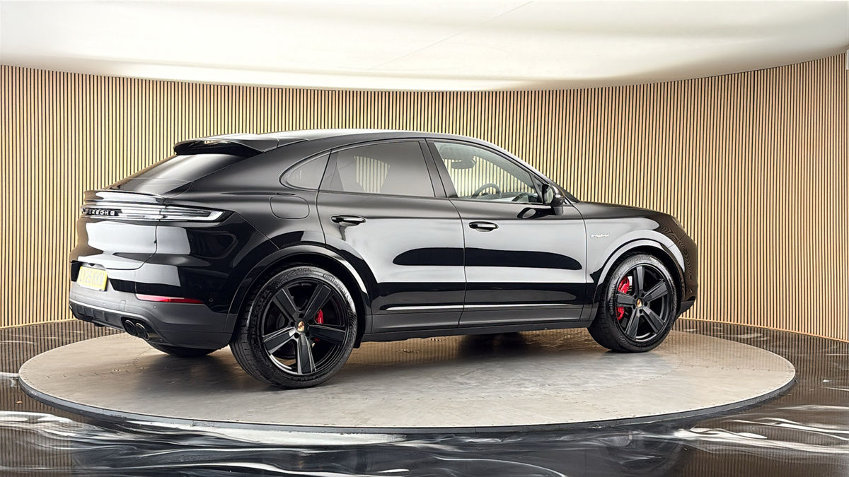 More views of Porsche Cayenne