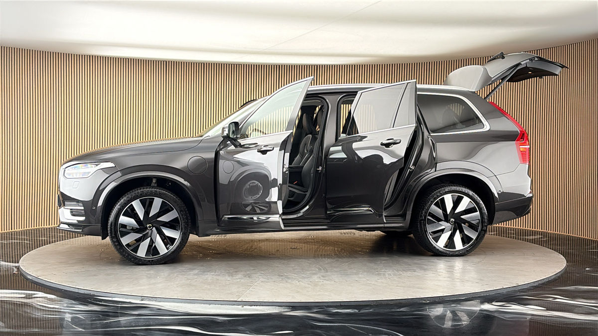 More views of Volvo XC90