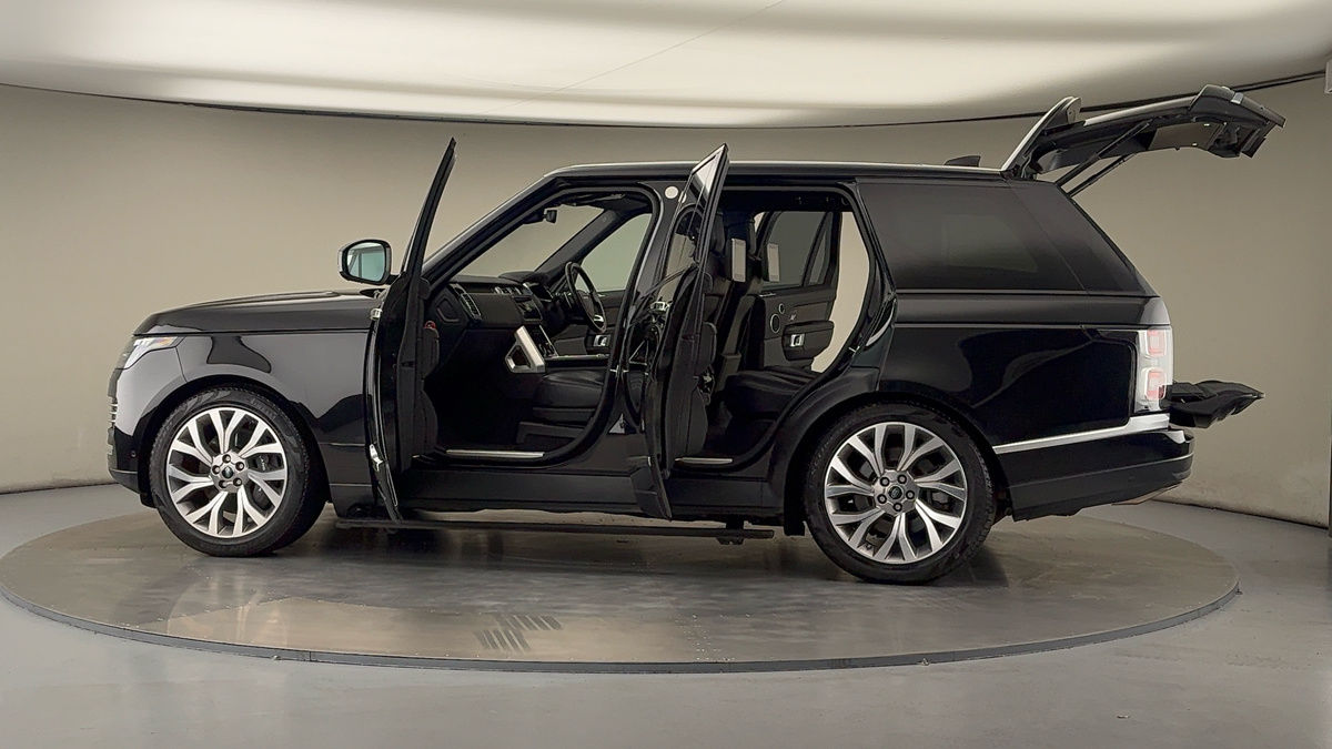 More views of Land Rover Range Rover