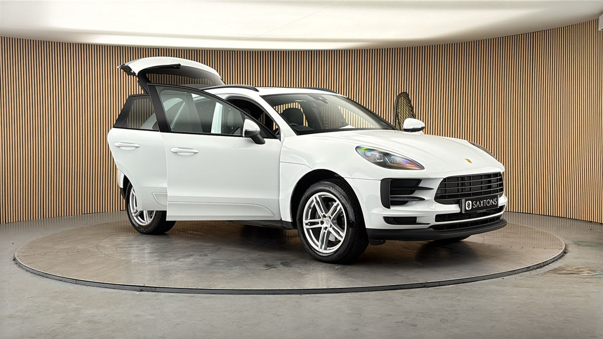 More views of Porsche Macan