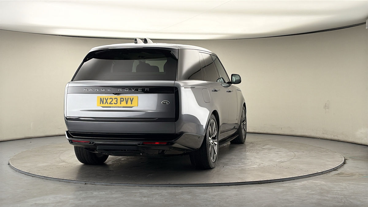 More views of Land Rover Range Rover