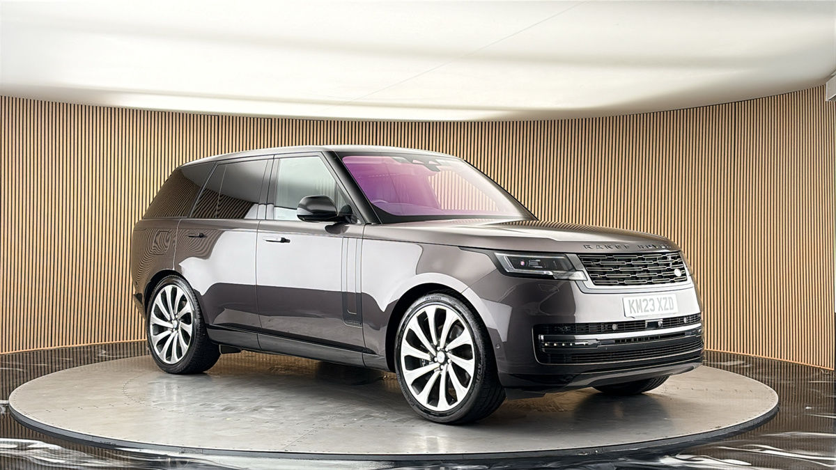 More views of Land Rover Range Rover