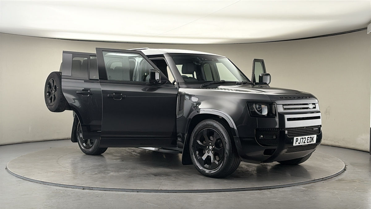 More views of Land Rover Defender 110