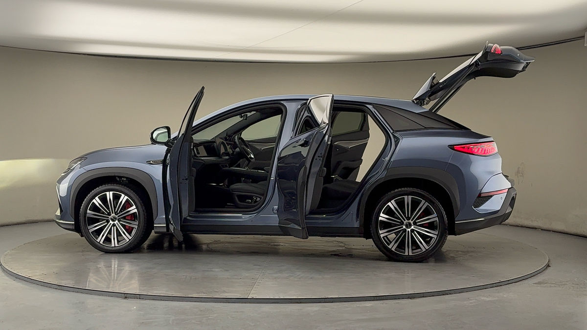 More views of BYD Sealion 7