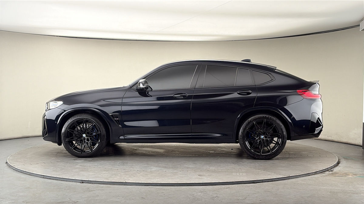 More views of BMW X4 M