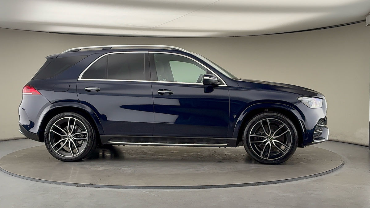 More views of Mercedes-Benz GLE