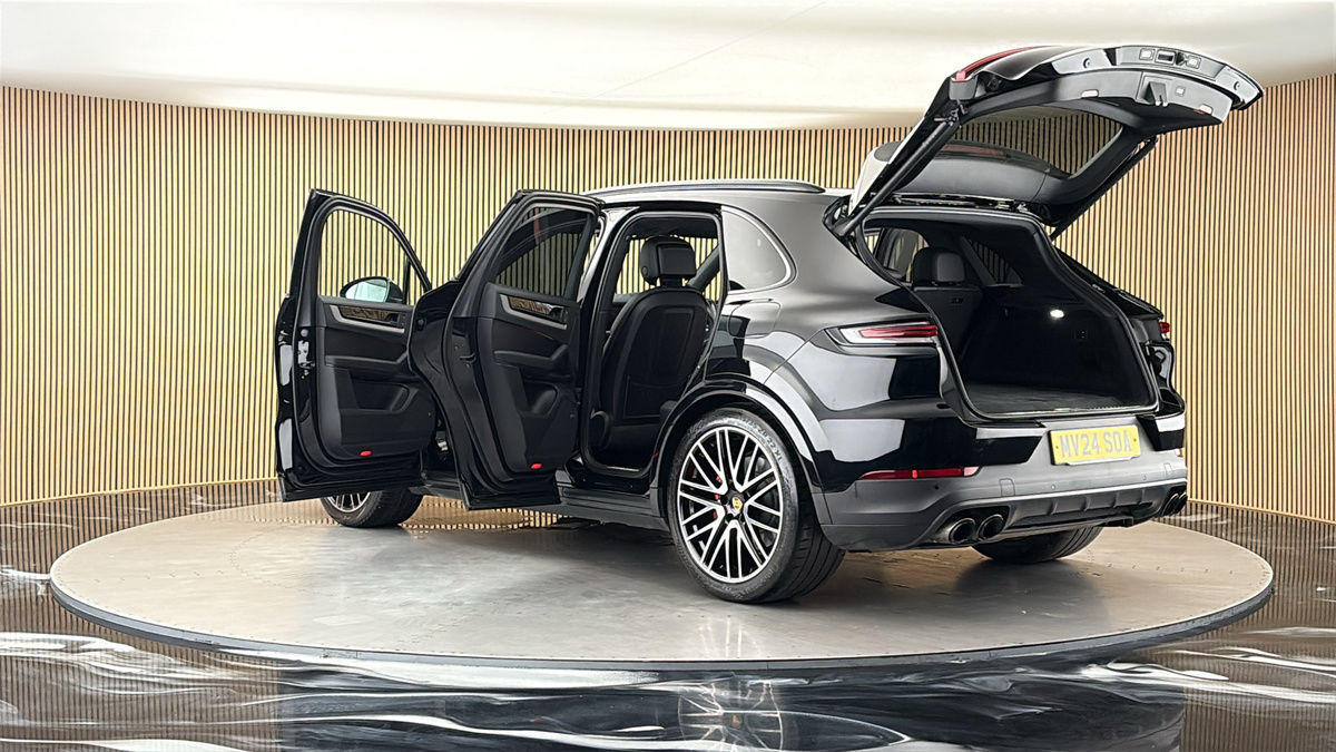 More views of Porsche Cayenne