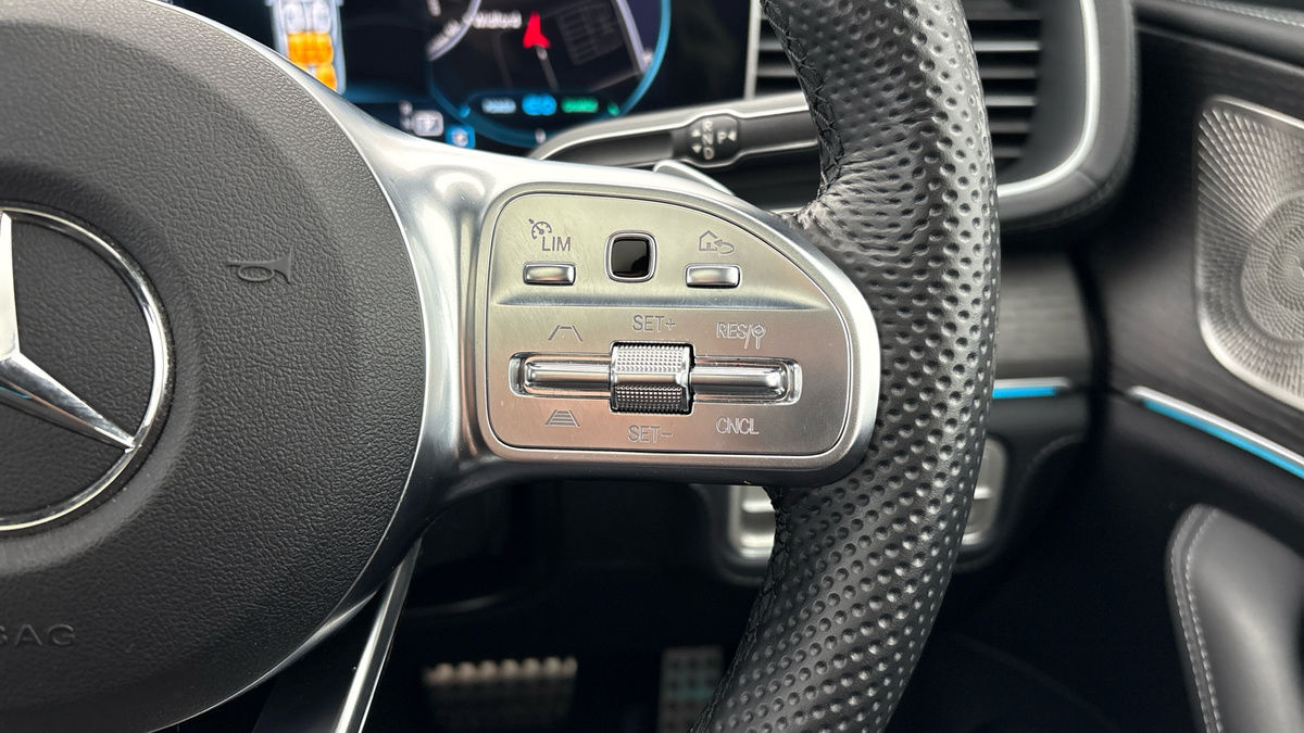 Mercedes-Benz GLE Image 14