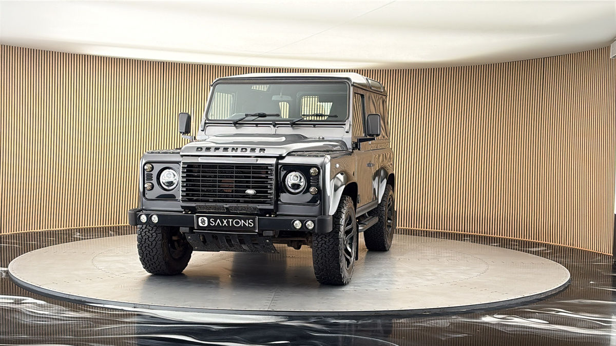 More views of Land Rover Defender 90