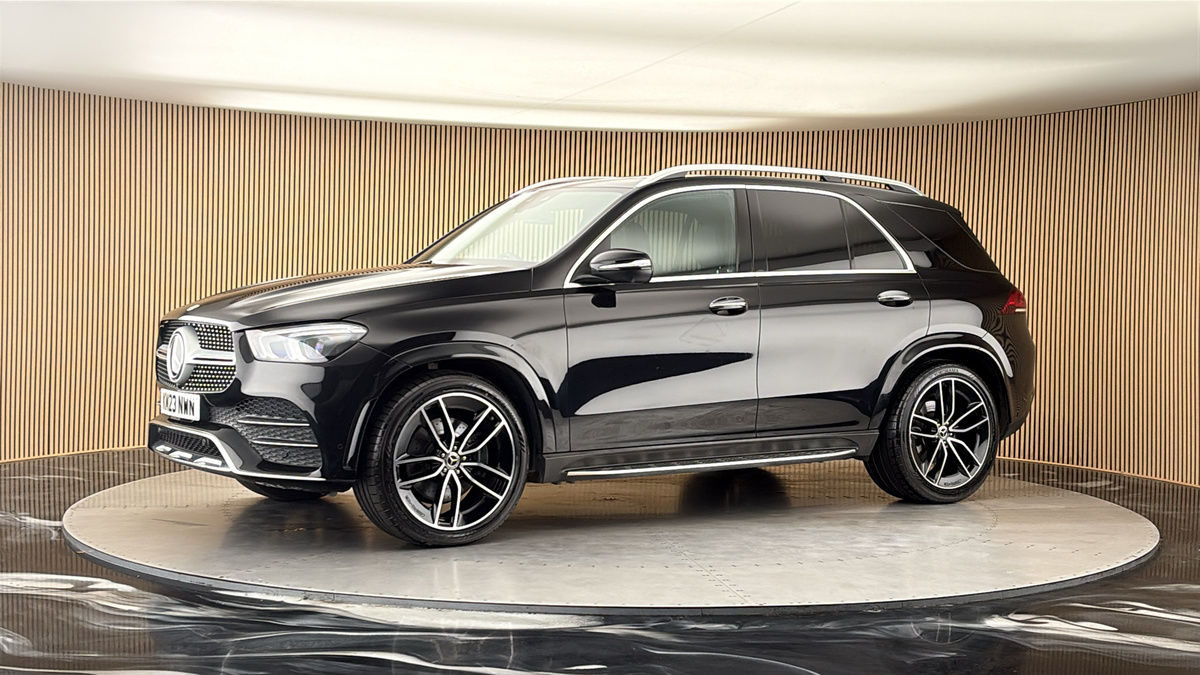 More views of Mercedes-Benz GLE