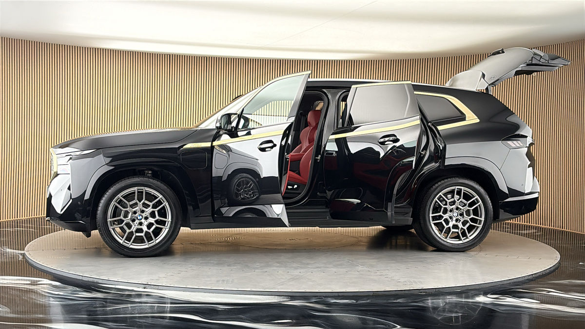 More views of BMW XM