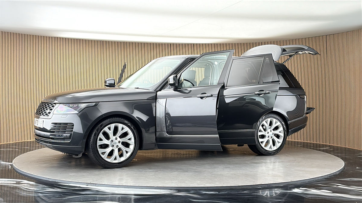More views of Land Rover Range Rover