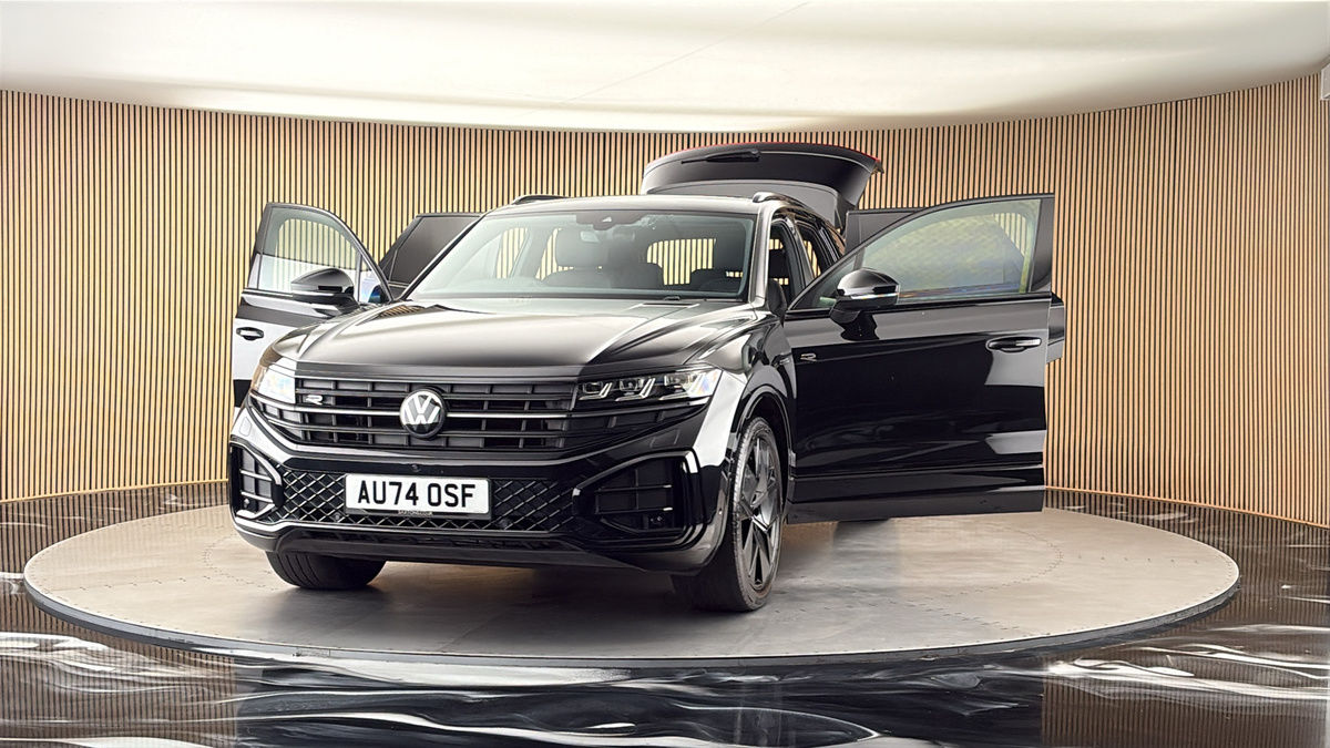 More views of Volkswagen Touareg