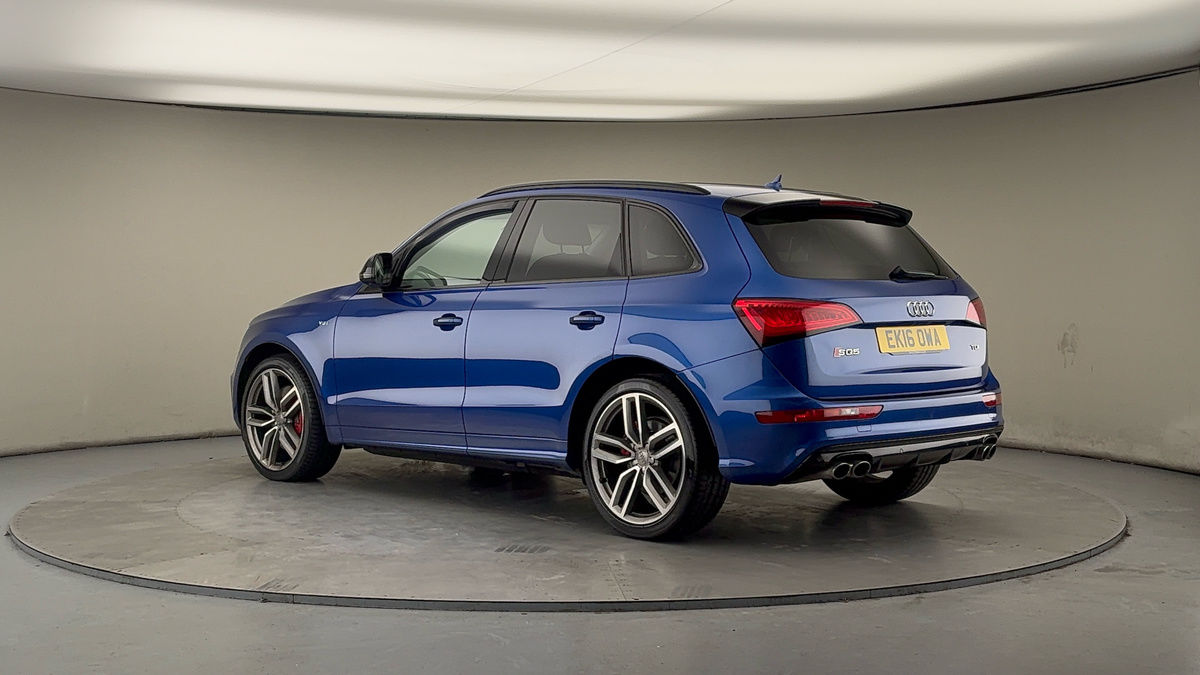 More views of Audi SQ5