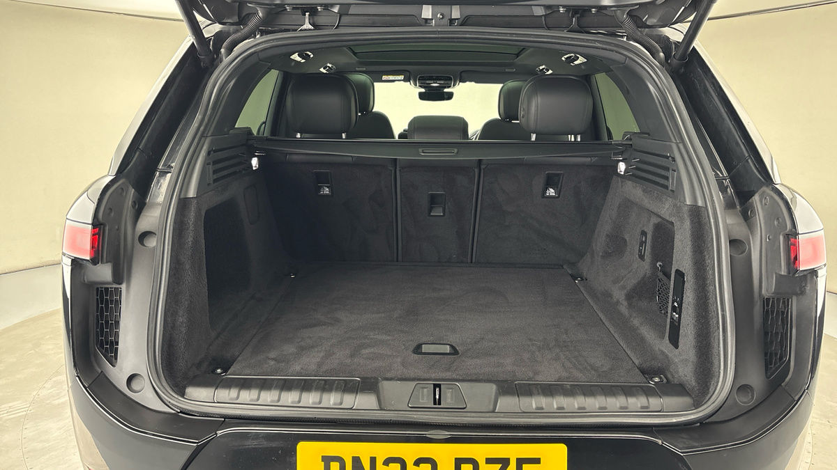 Land Rover Range Rover Sport Image 11