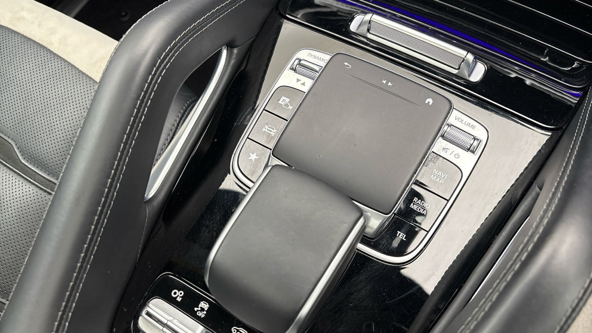 More views of Mercedes-Benz GLE