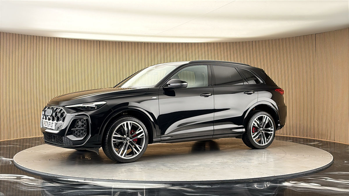 More views of Audi Q5