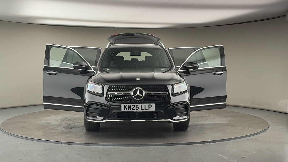 More views of Mercedes-Benz GLB
