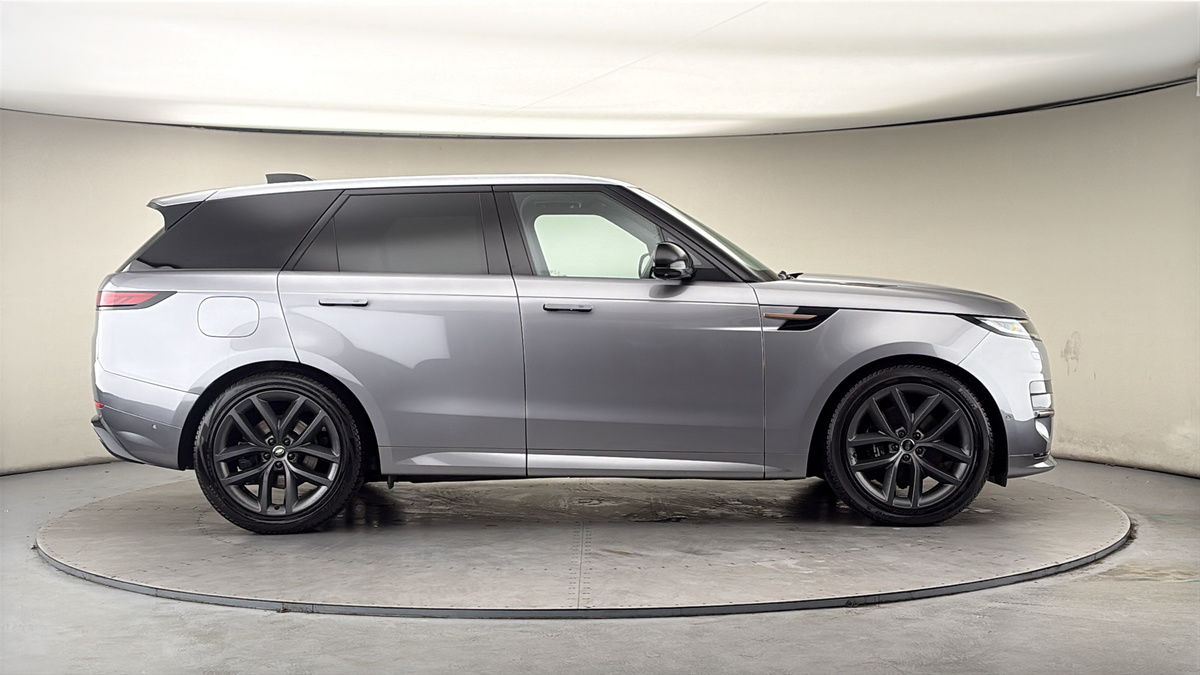 Land Rover Range Rover Sport Image 16