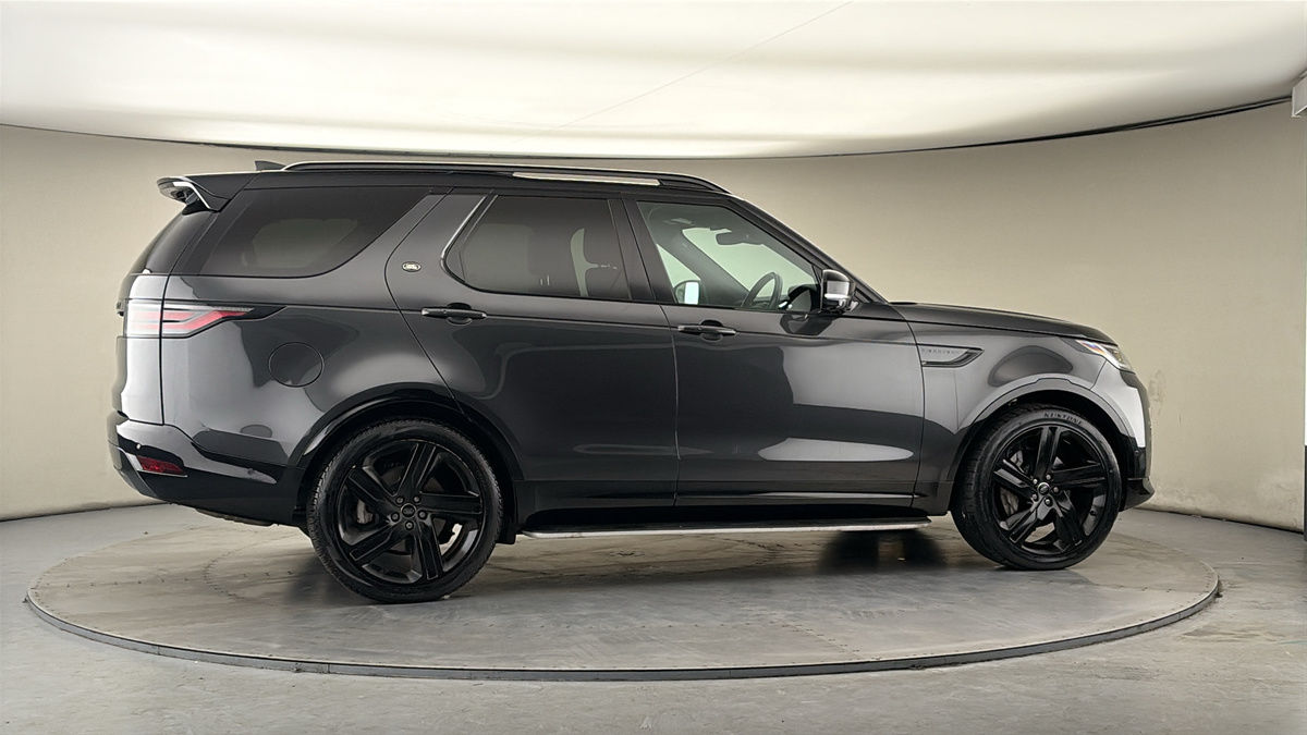 More views of Land Rover Discovery