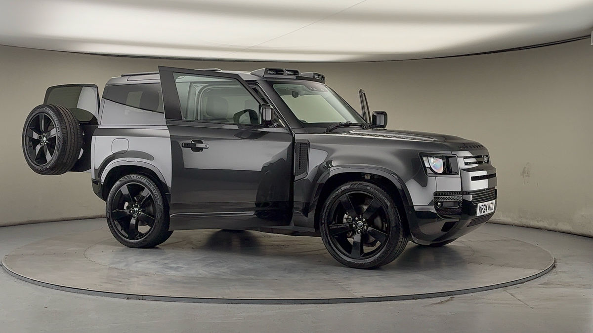 More views of Land Rover Defender 90