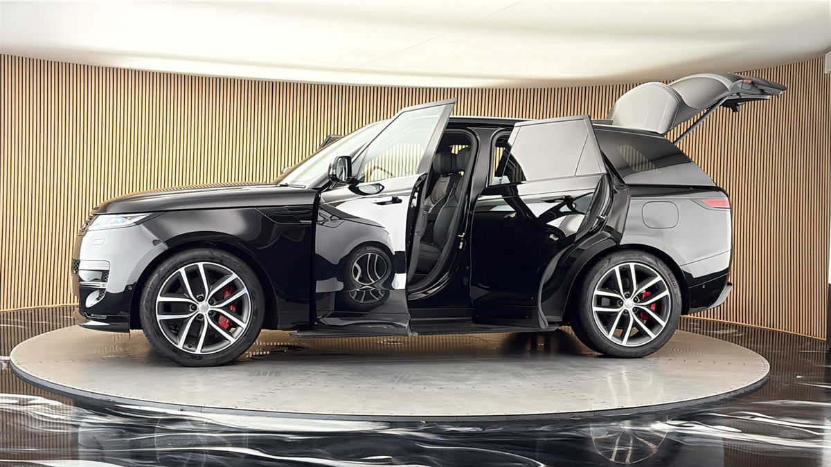 More views of Land Rover Range Rover Sport