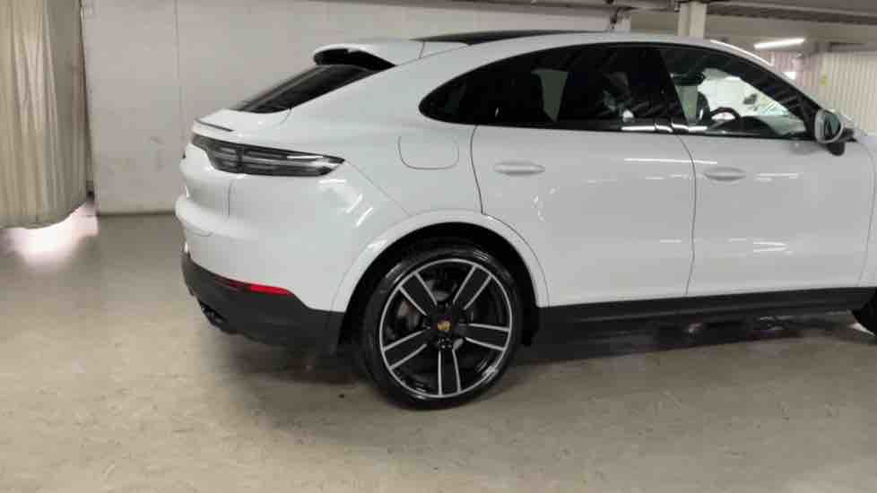 More views of Porsche Cayenne