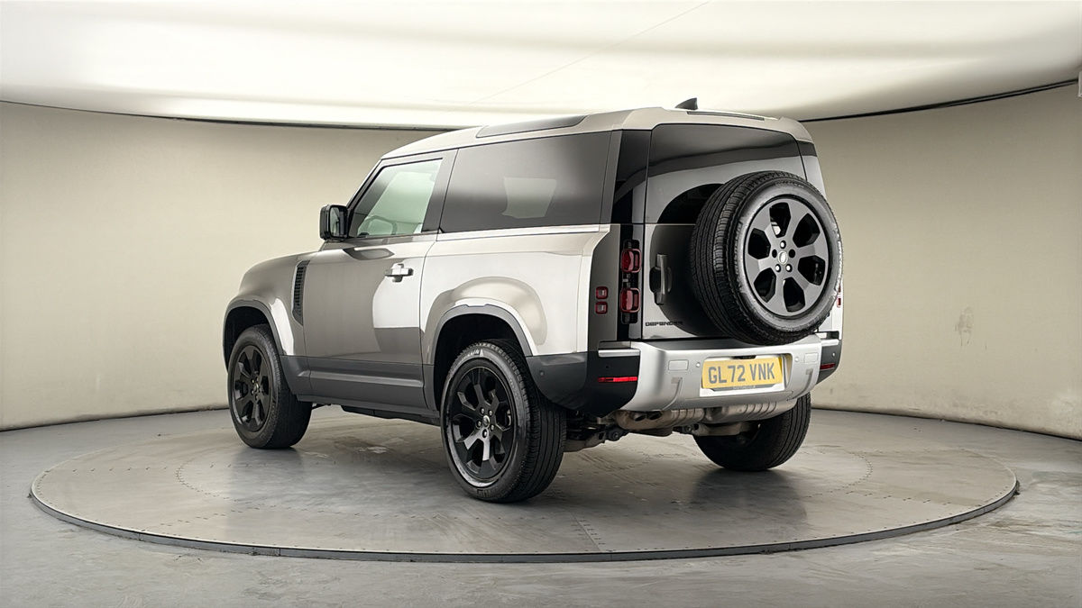 Land Rover Defender 90 Image 2