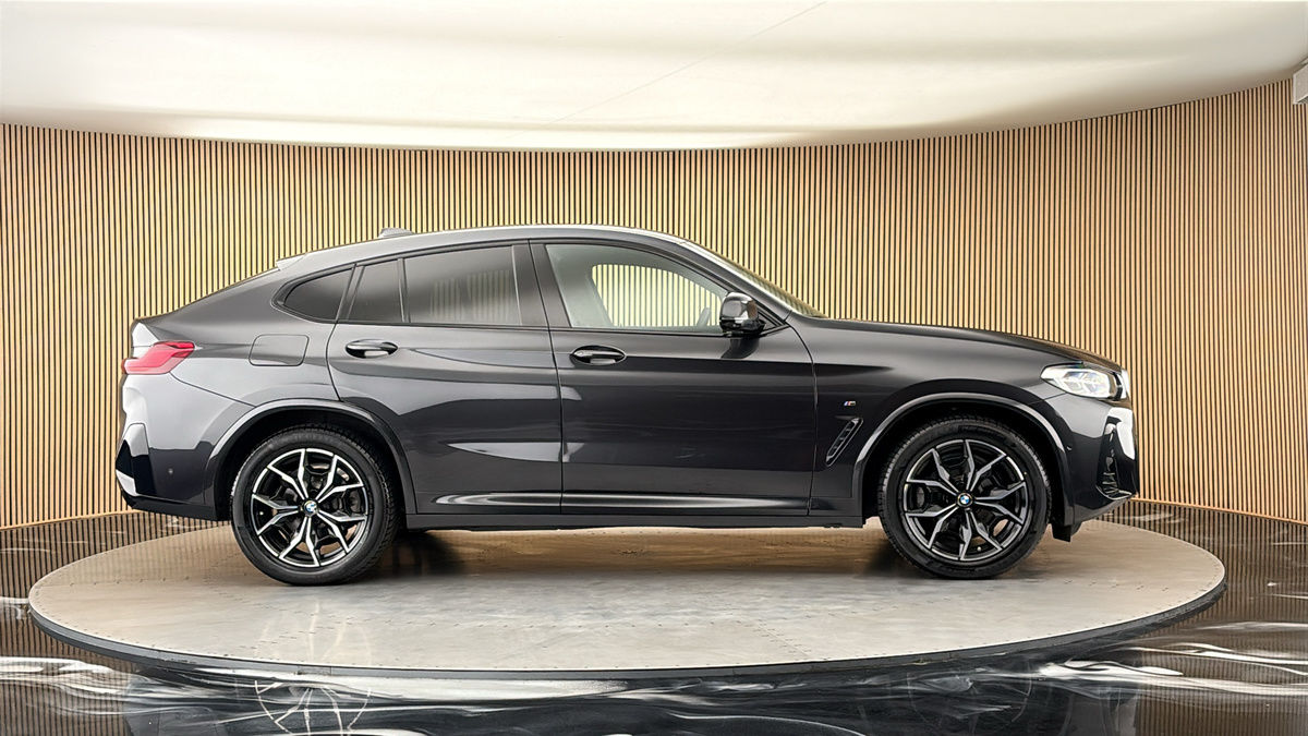 More views of BMW X4
