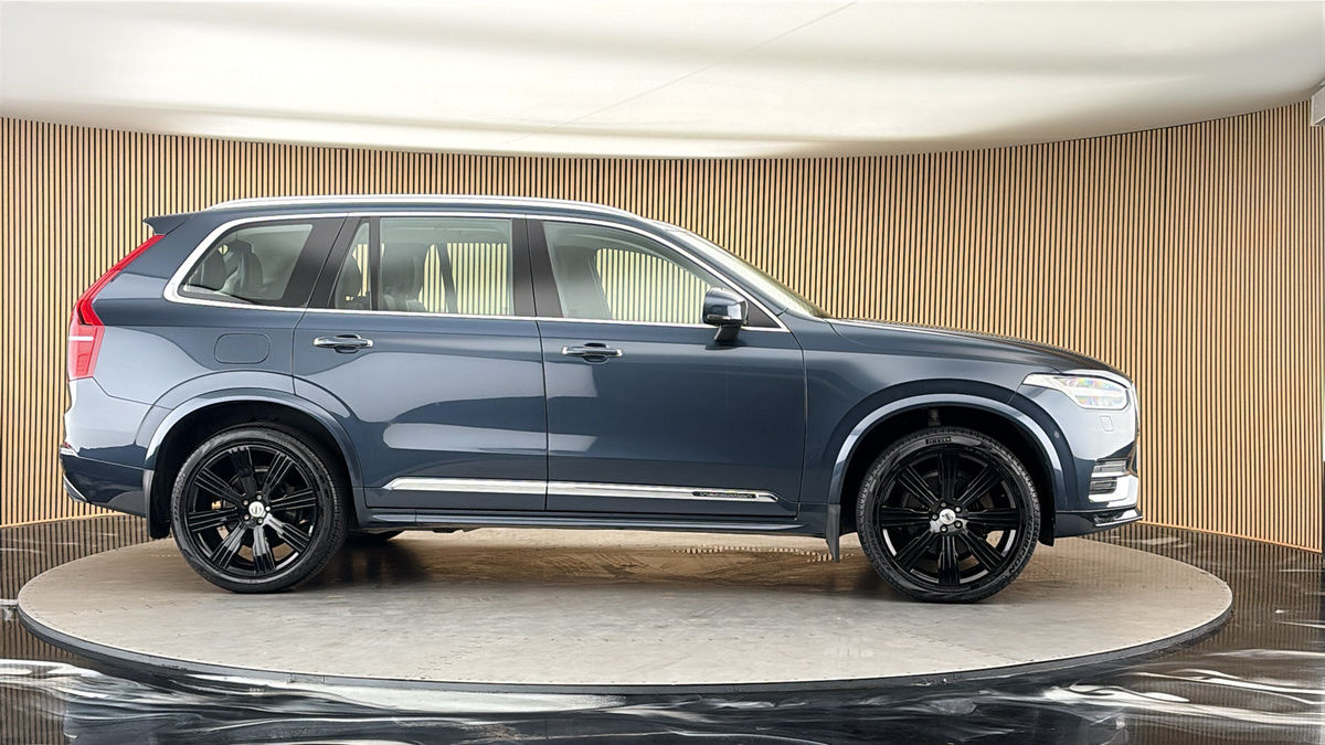 More views of Volvo XC90