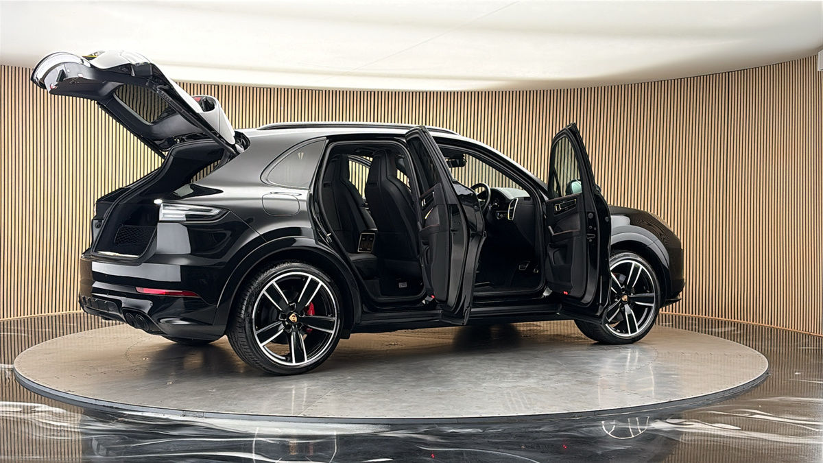 More views of Porsche Cayenne