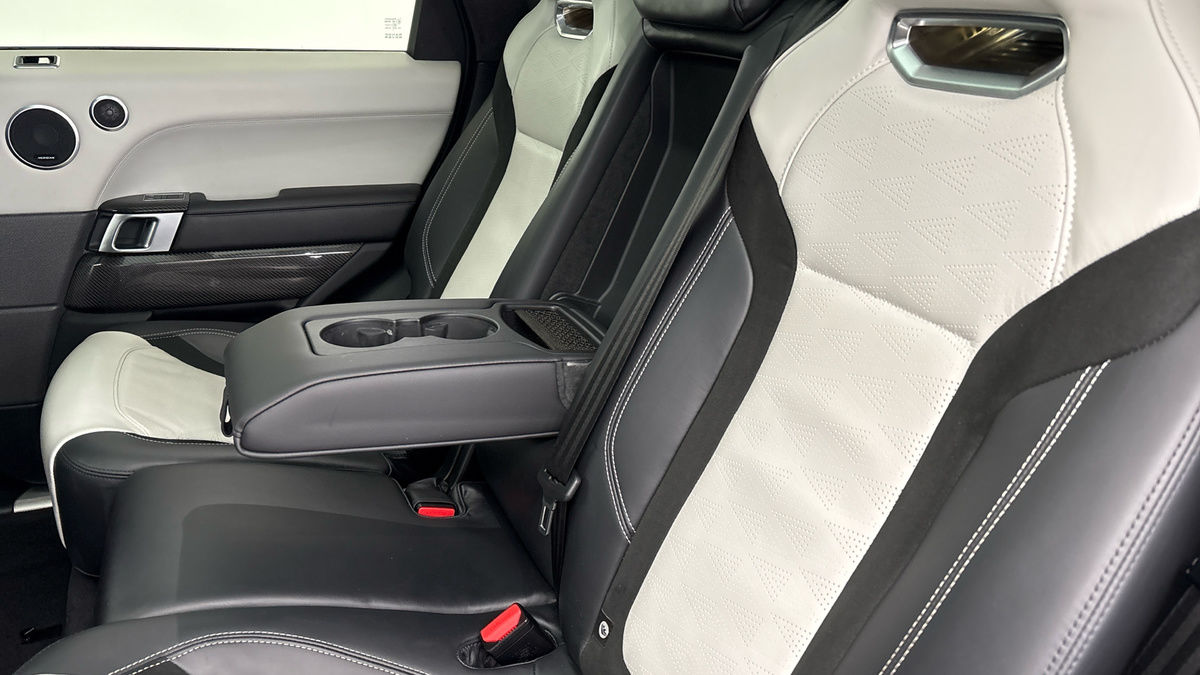 Land Rover Range Rover Sport Image 9